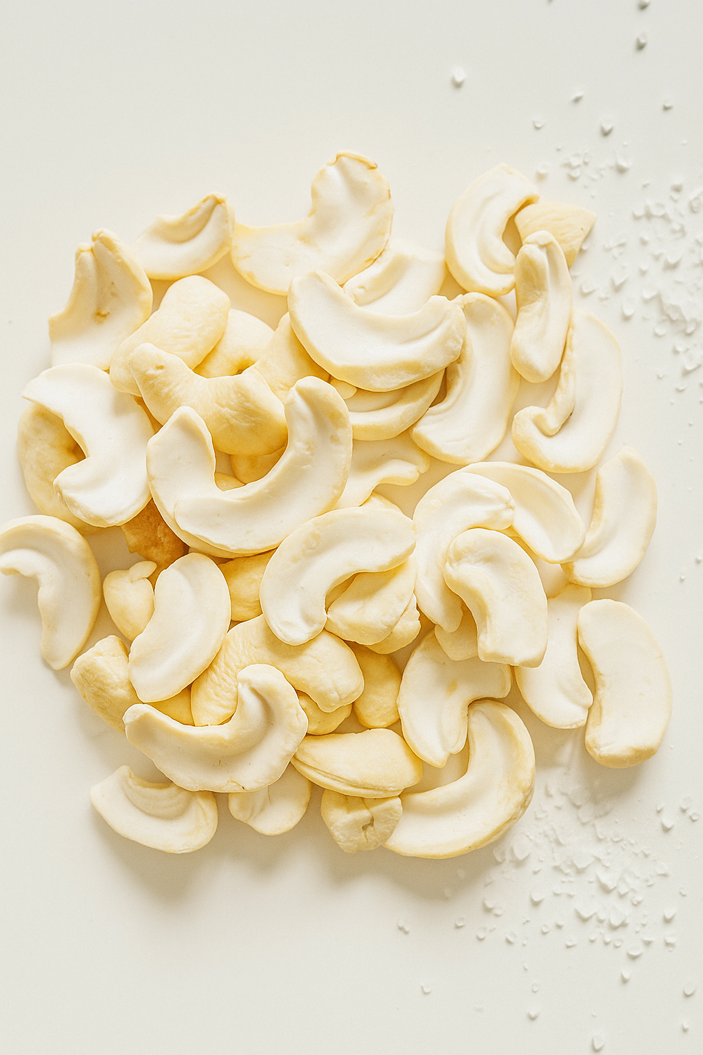 Noix de cajou moitiés grillées et salées, 1 kg – Snack croquant et sain